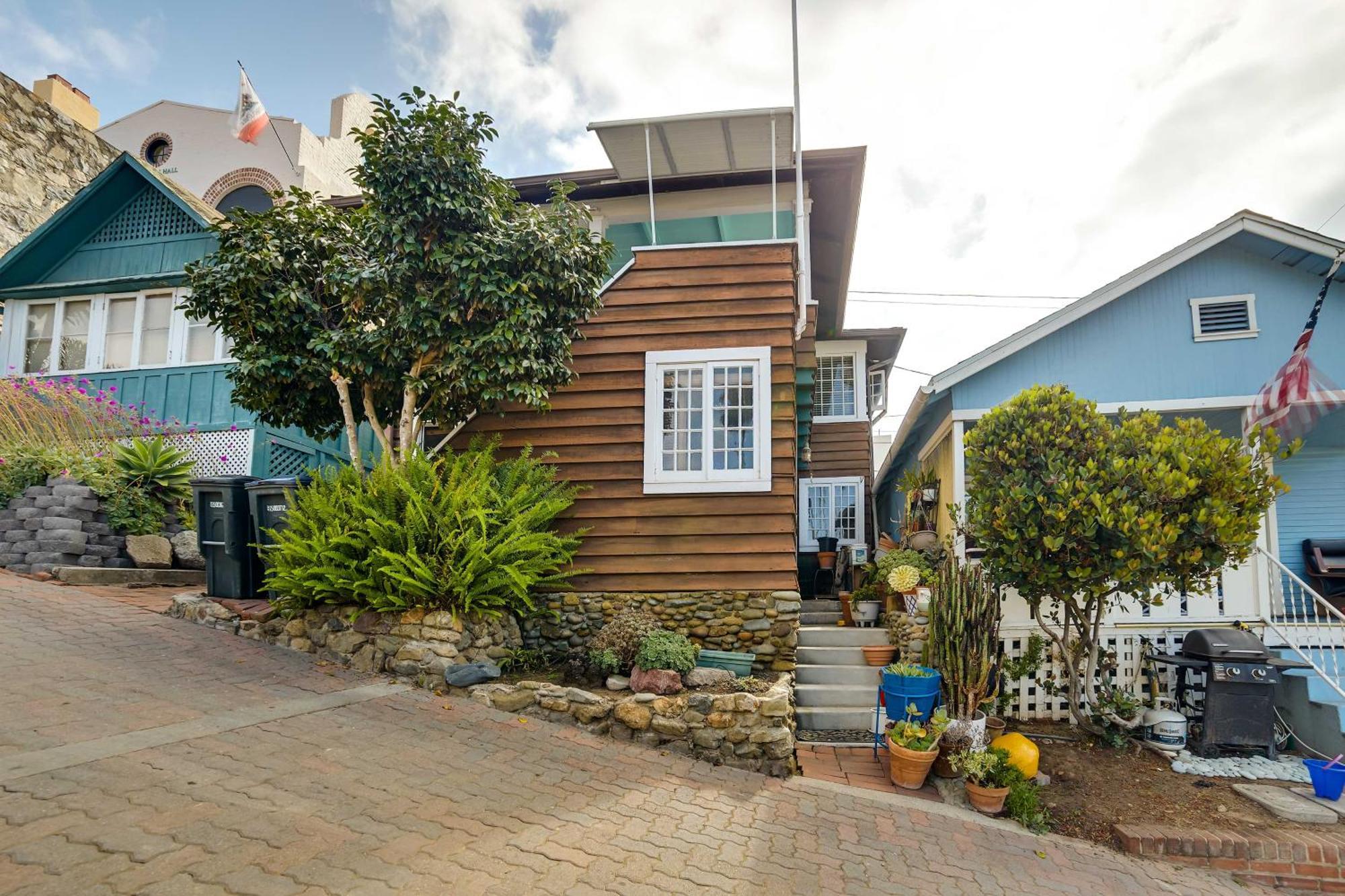 Charming Catalina Gem With Deck Walk To The Beach! Avalon Ngoại thất bức ảnh