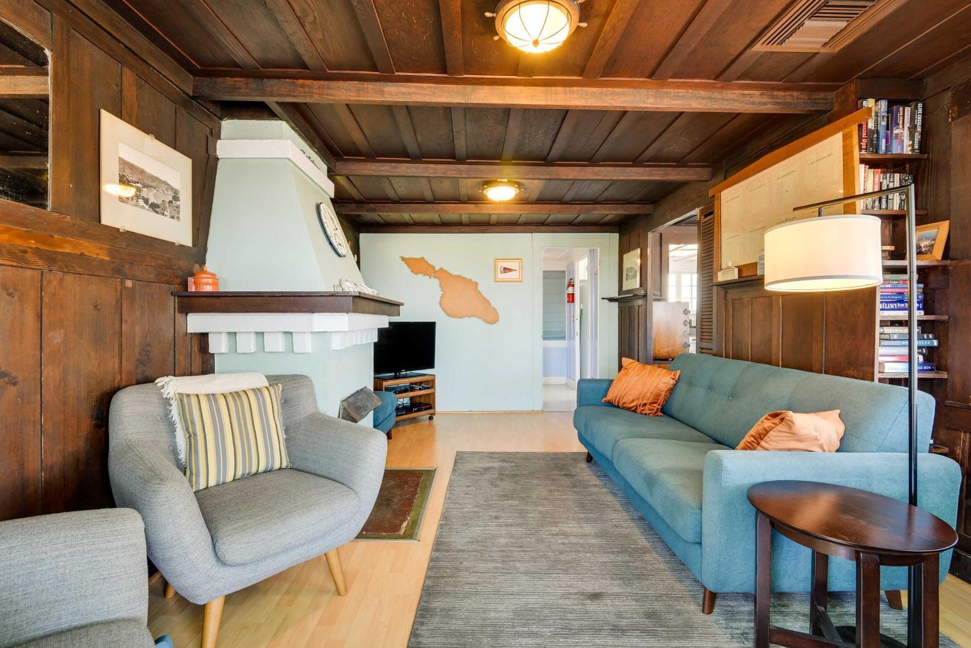 Charming Catalina Gem With Deck Walk To The Beach! Avalon Ngoại thất bức ảnh