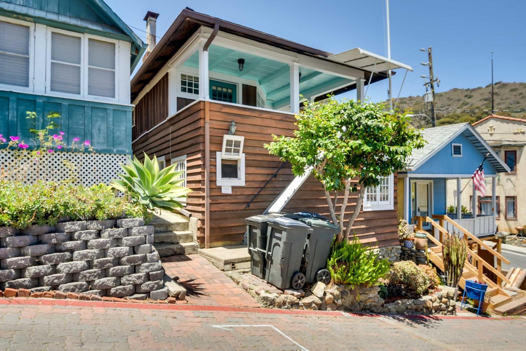Charming Catalina Gem With Deck Walk To The Beach! Avalon Ngoại thất bức ảnh